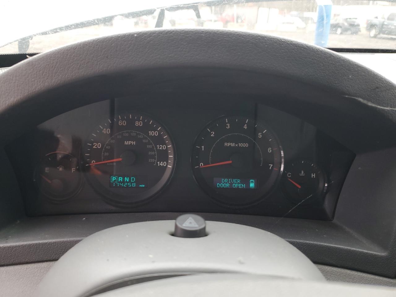 2005 Jeep Grand Cherokee Laredo VIN: 1J4GR48K45C697271 Lot: 42978055