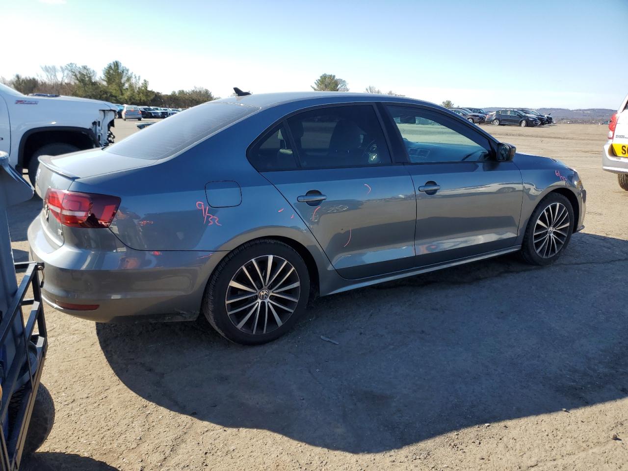 2016 Volkswagen Jetta - Image 3