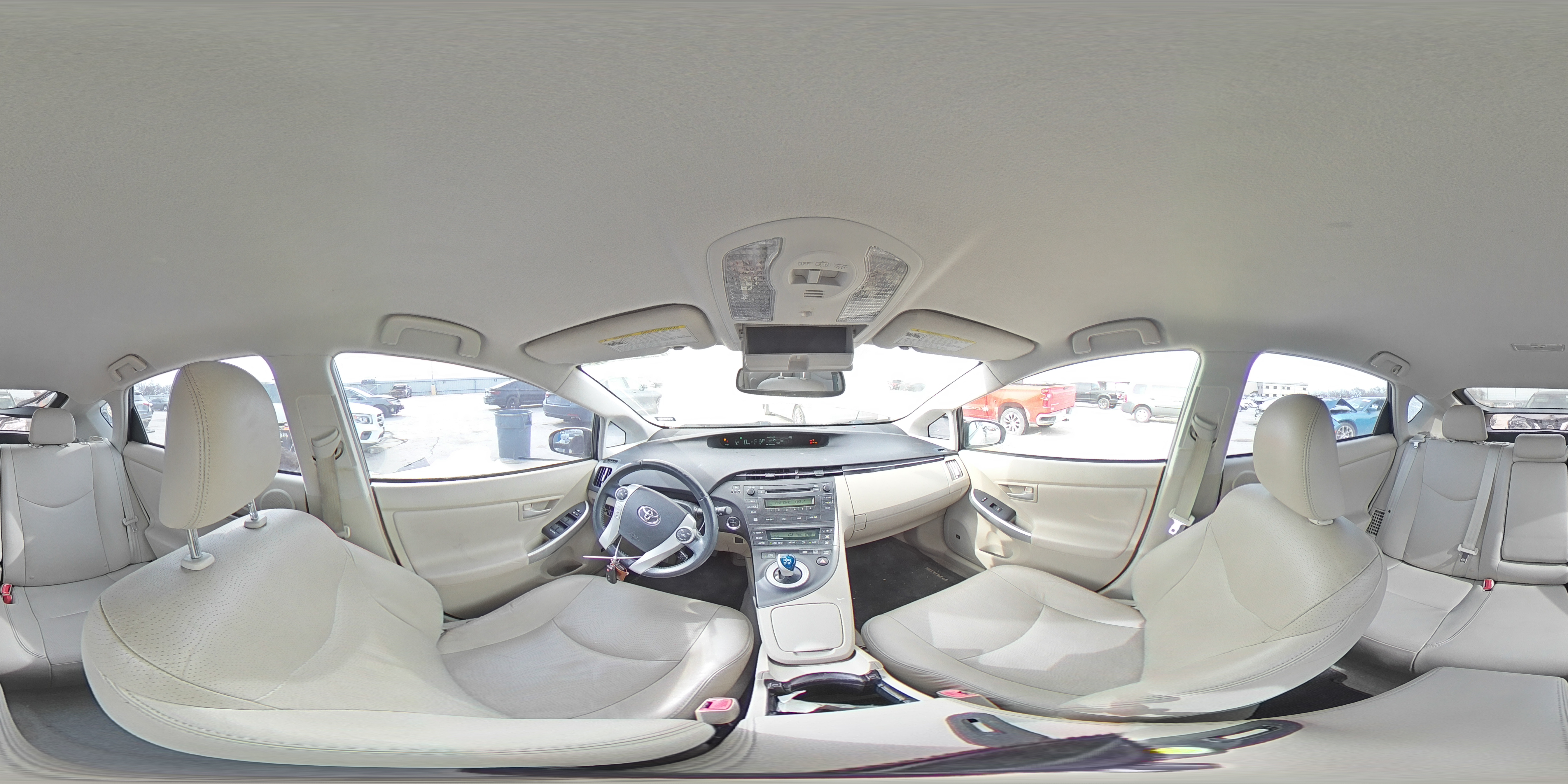 2010 Toyota Prius - Image 13