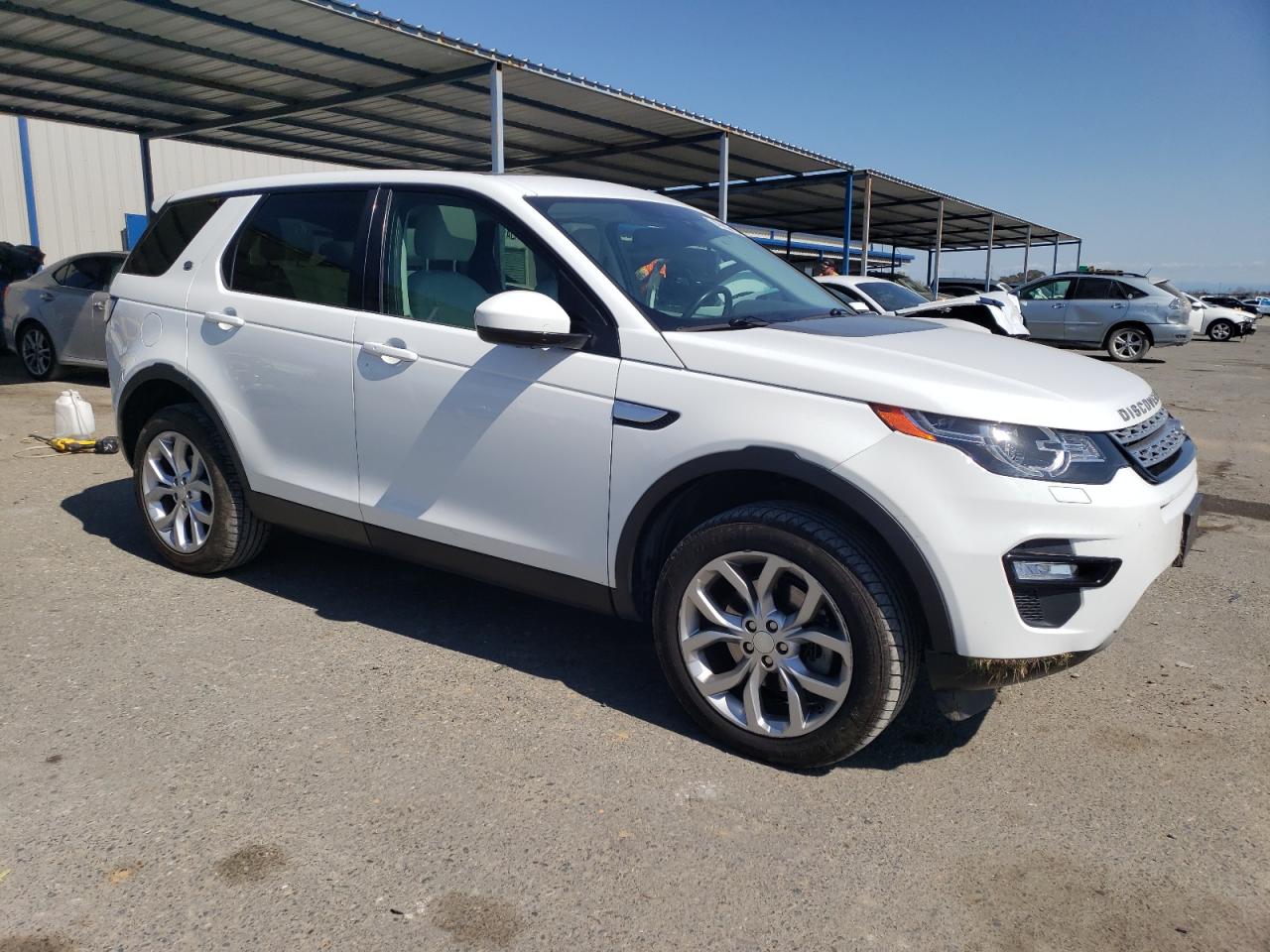 2016 Land Rover Discovery - Image 4