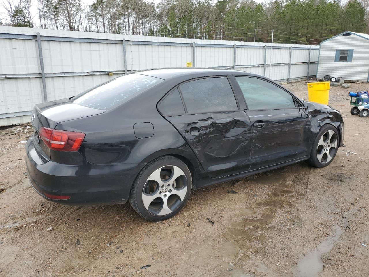2016 Volkswagen Jetta - Image 3