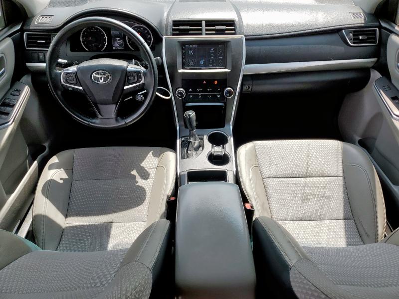  TOYOTA CAMRY 2015 Srebrny
