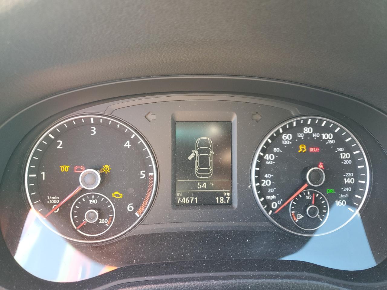 2015 Volkswagen Passat - Image 9
