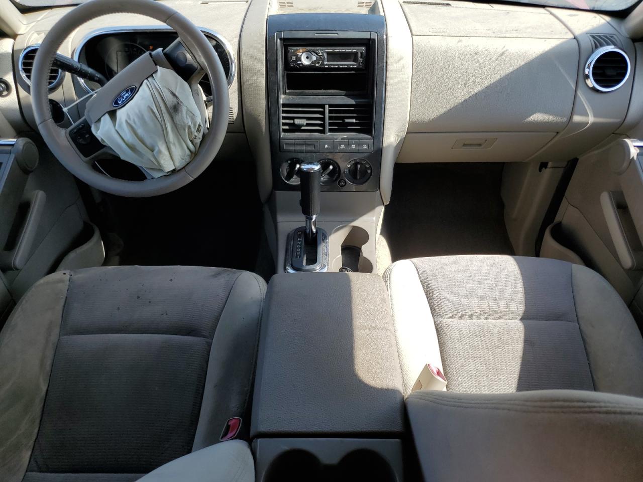 2007 Ford Explorer - Image 8