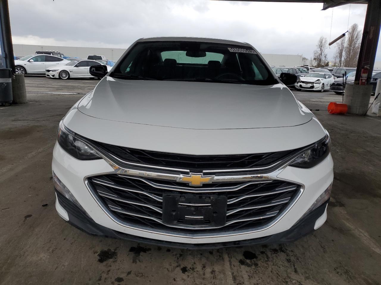 2023 Chevrolet Malibu - Image 5