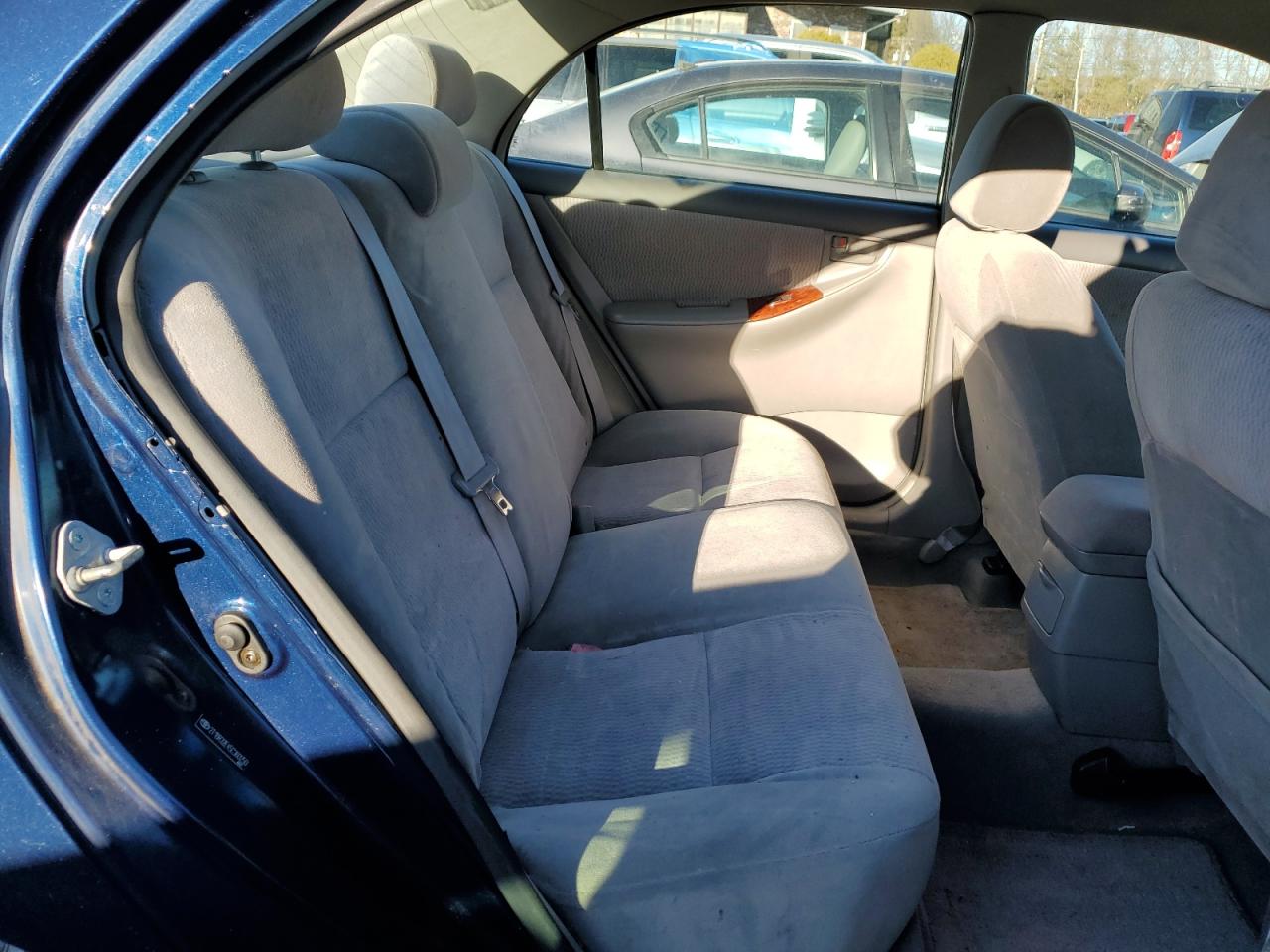 2005 Toyota Corolla - Image 10