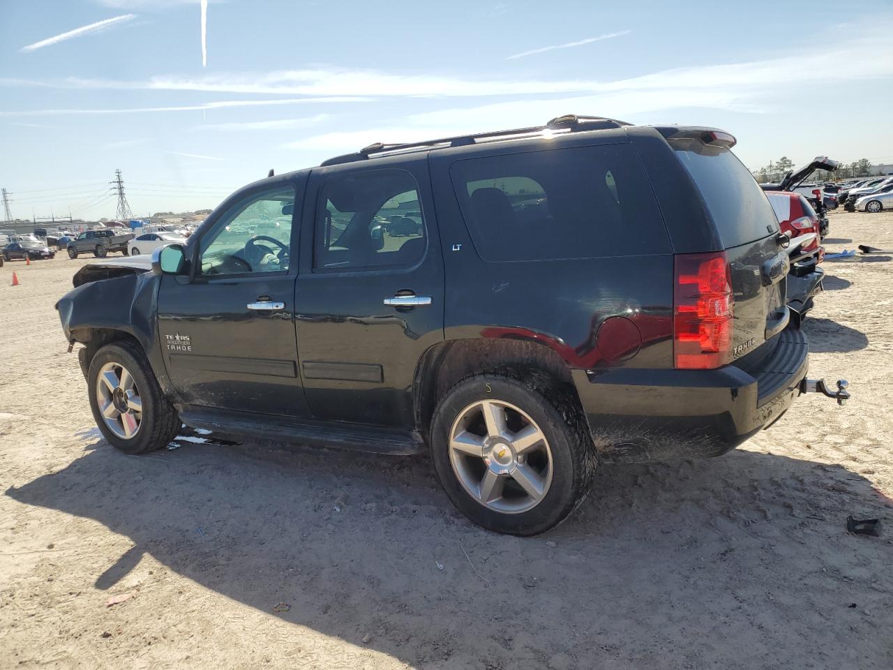 2011 Chevrolet Tahoe - Image 2
