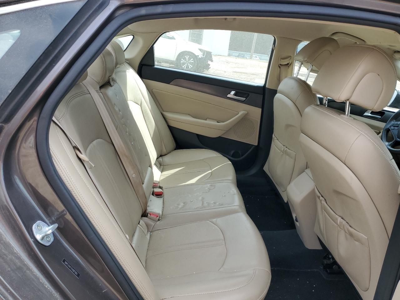 2015 Hyundai Sonata - Image 10