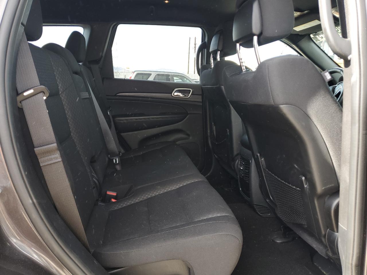 2019 Jeep Grand Cherokee - Image 11