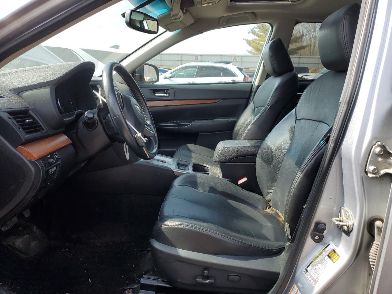 2014 Subaru Outback - Image 7