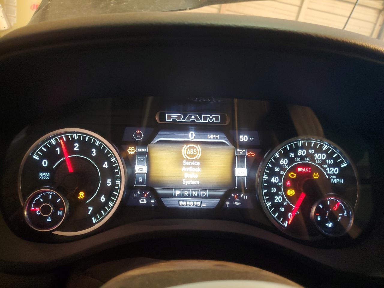 2021 RAM 1500 - Image 9