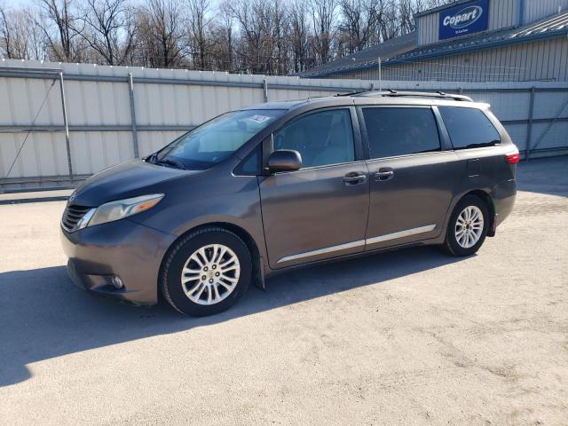 2016 Toyota Sienna Xle