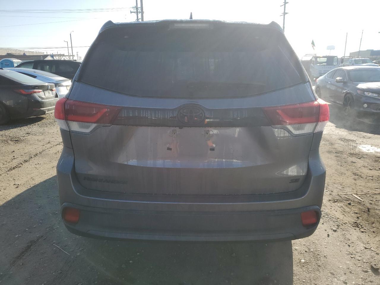2019 Toyota Highlander - Image 6