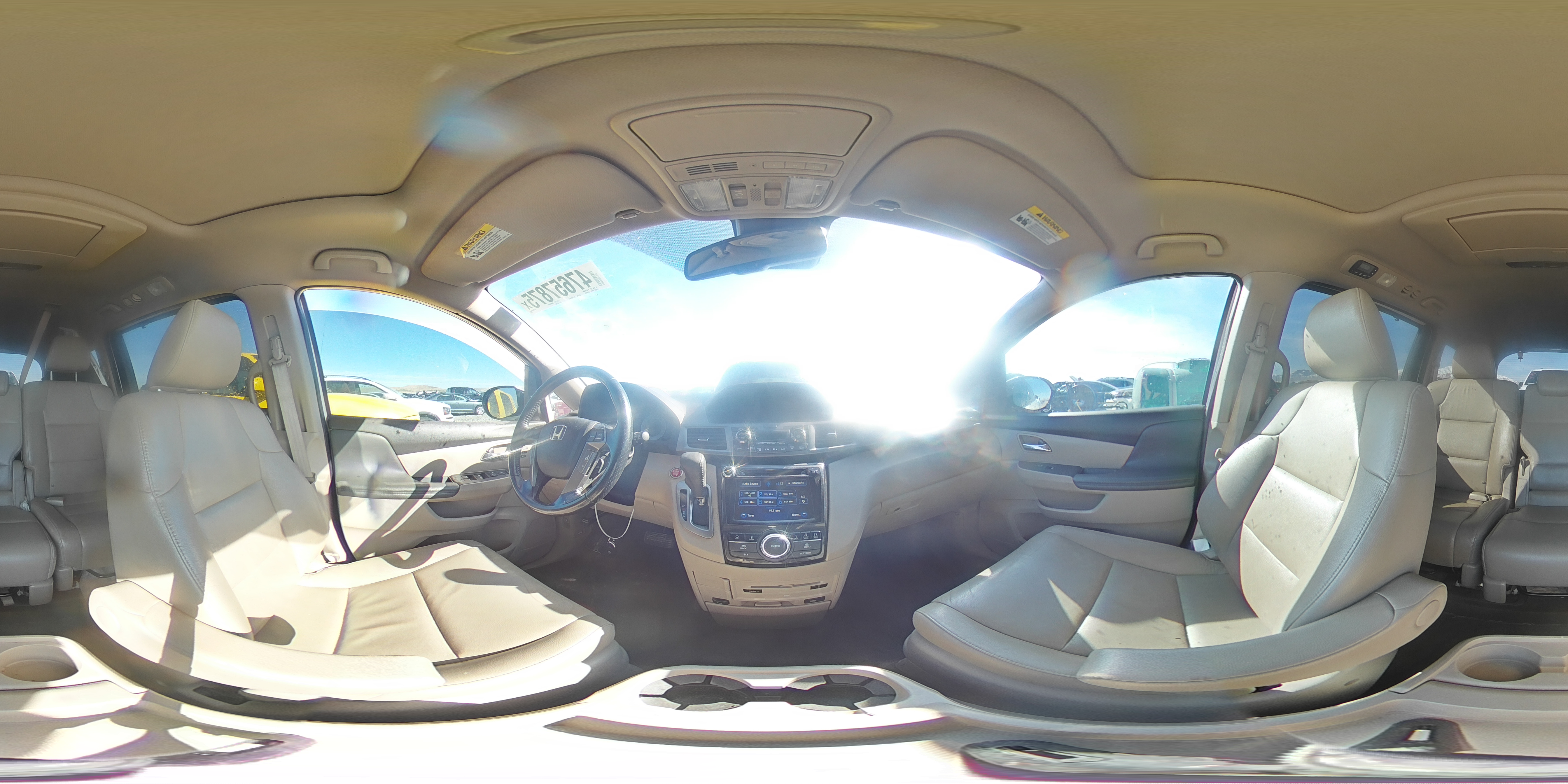 2016 Honda Odyssey - Image 16