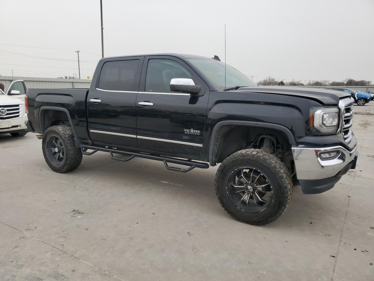 2017 GMC Sierra - Image 4