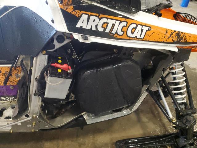 2017 ARCT SNOWMOBILE