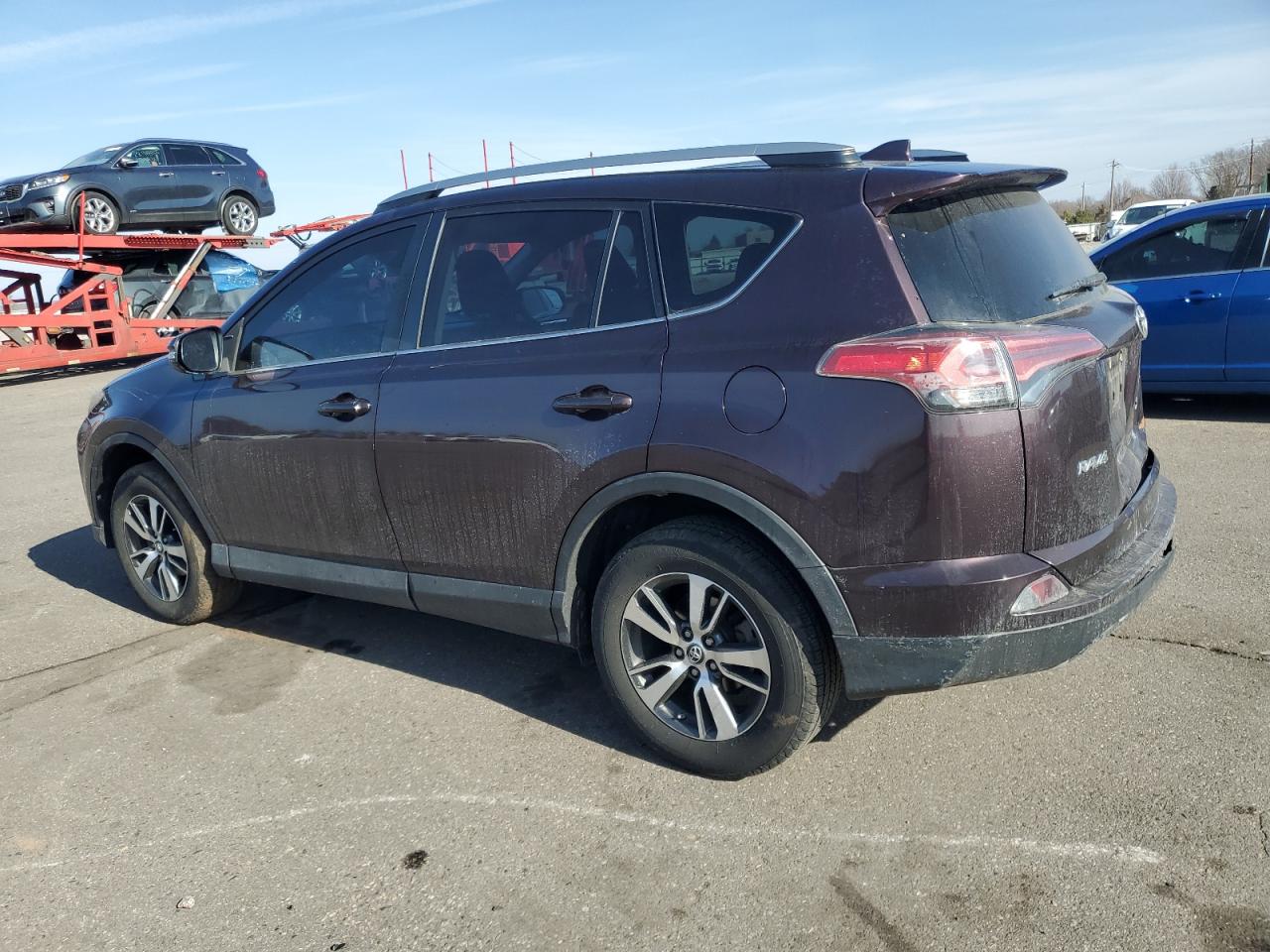 2018 Toyota RAV 4 - Image 2
