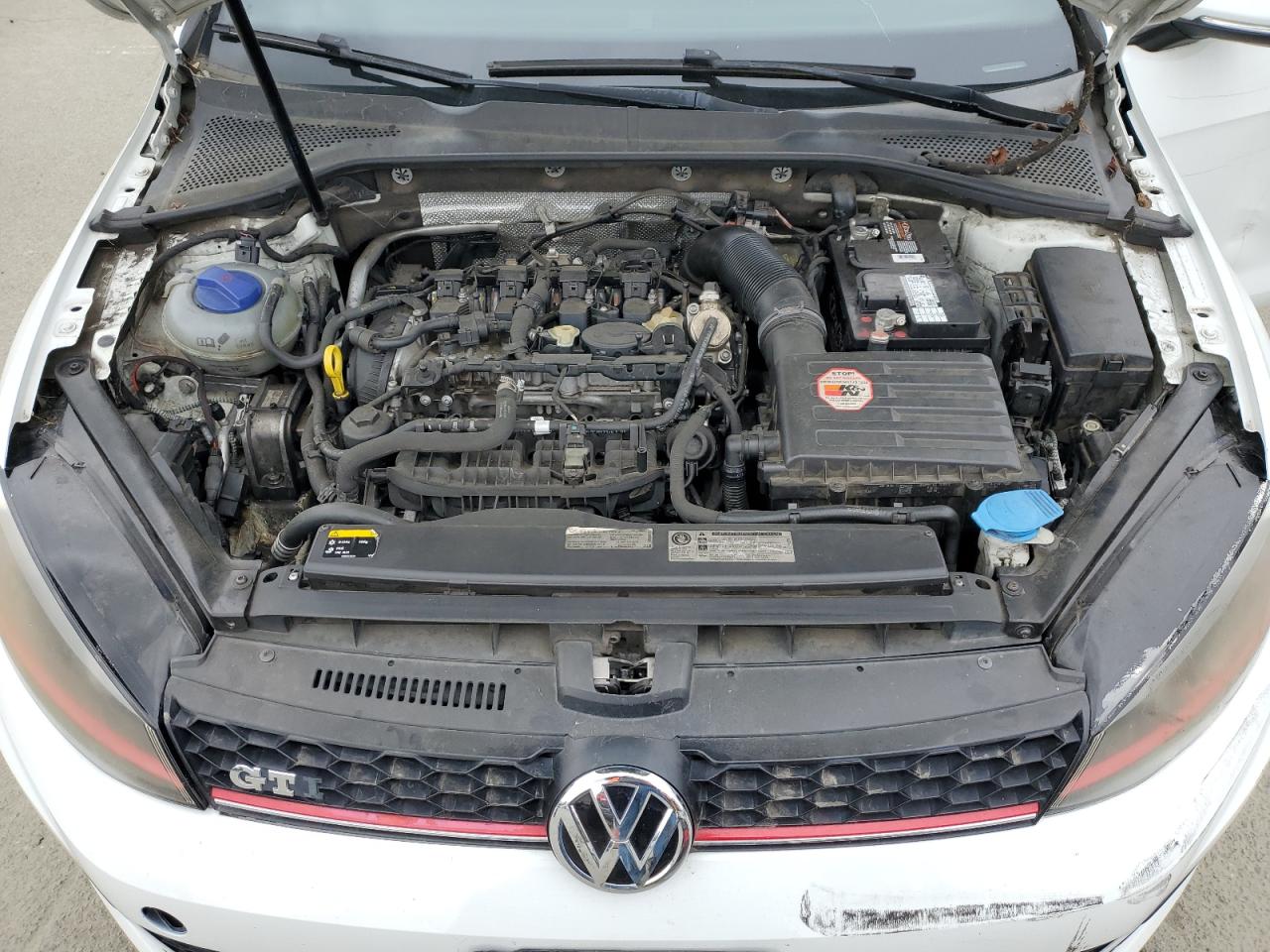 2015 Volkswagen GTI - Image 11