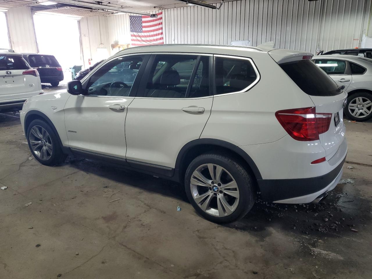 2011 BMW X3 - Image 2