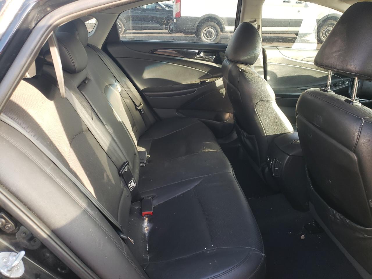 2014 Hyundai Sonata - Image 10