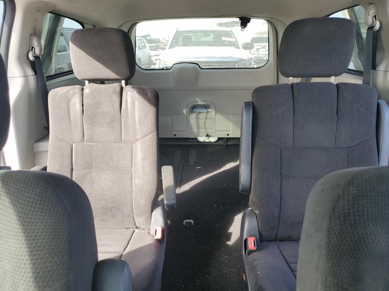 2013 Dodge Caravan - Image 10