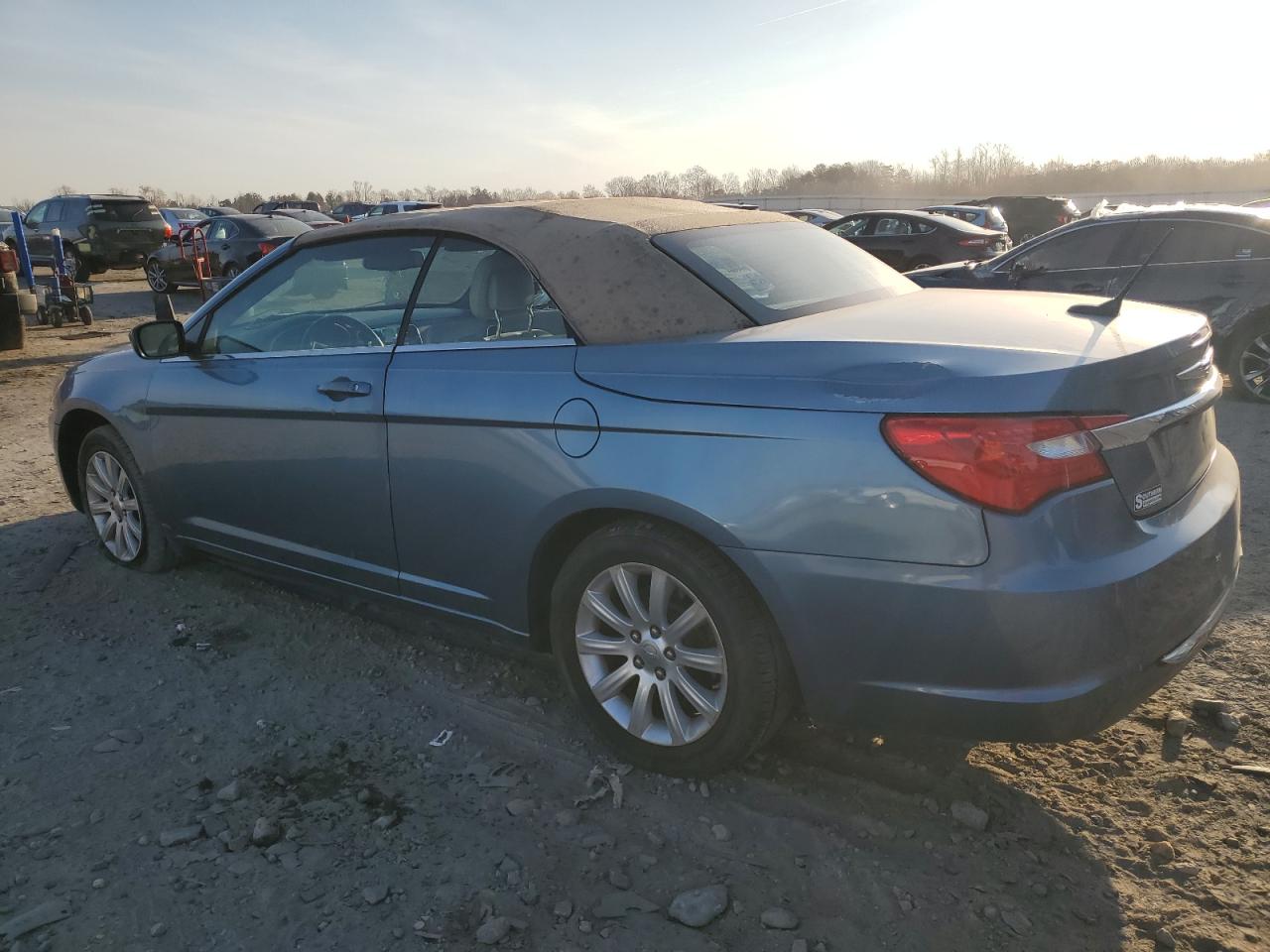2011 Chrysler 200 - Image 2