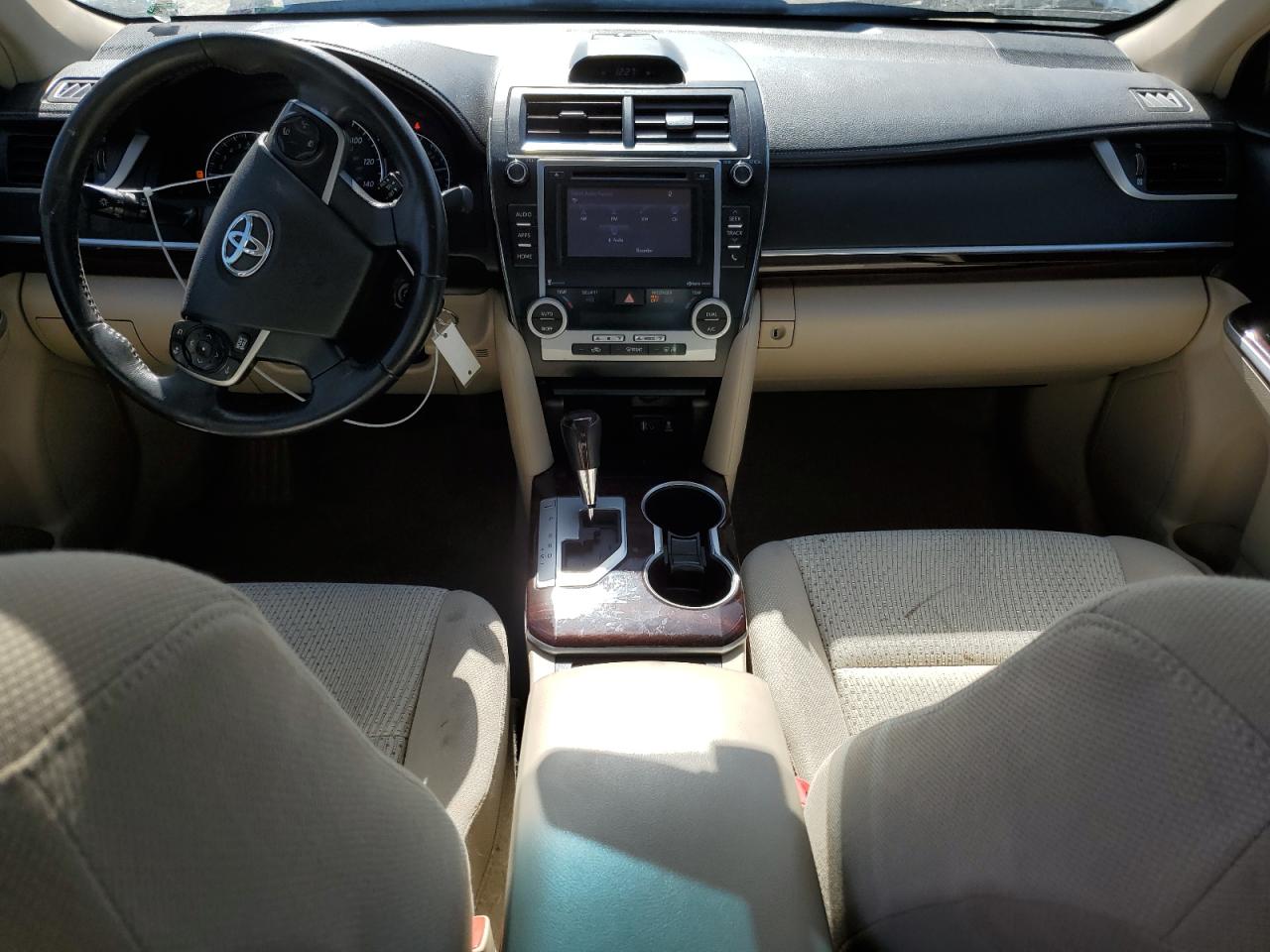 2014 Toyota Camry - Image 8