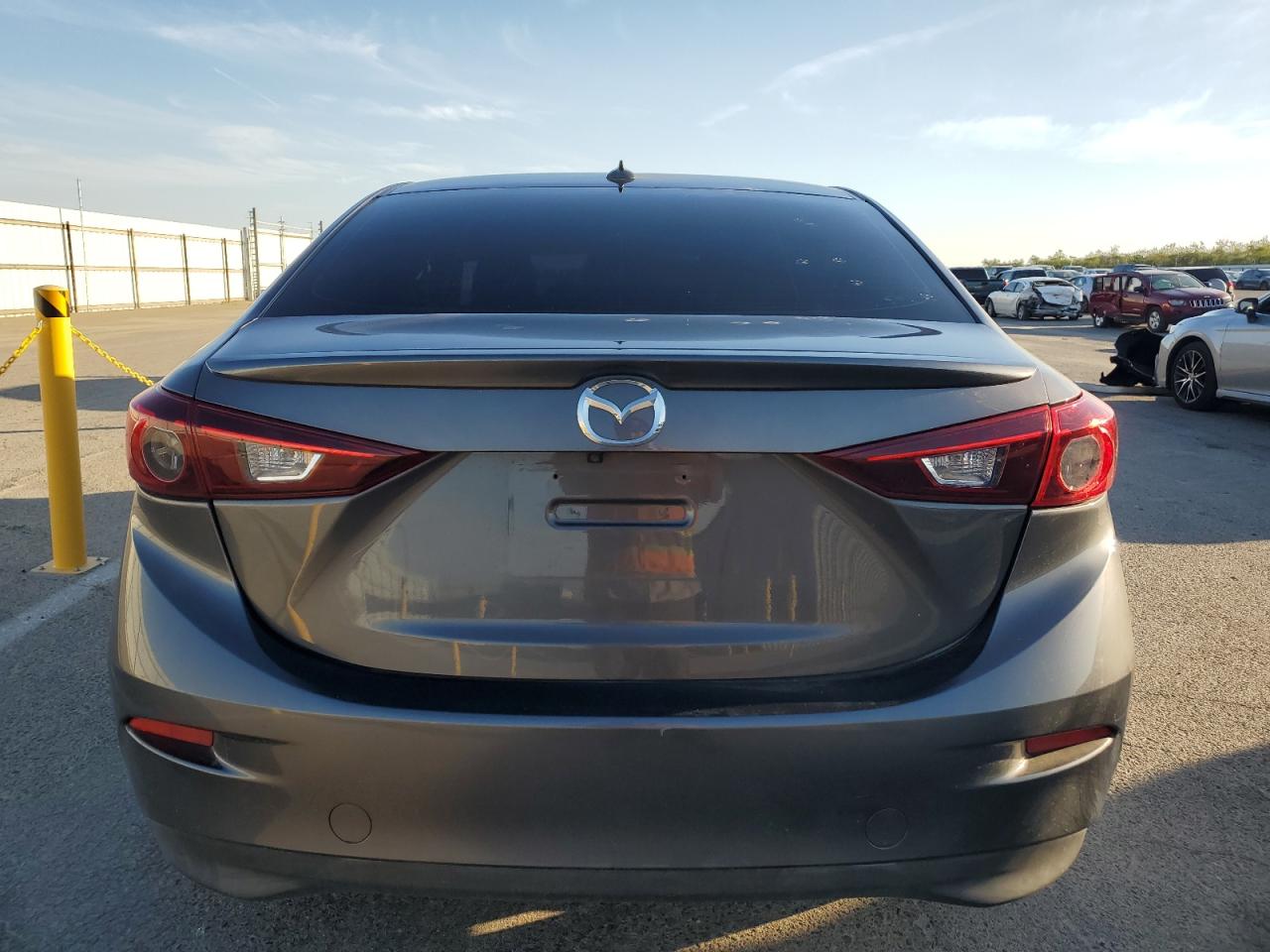 2018 Mazda 3 - Image 6