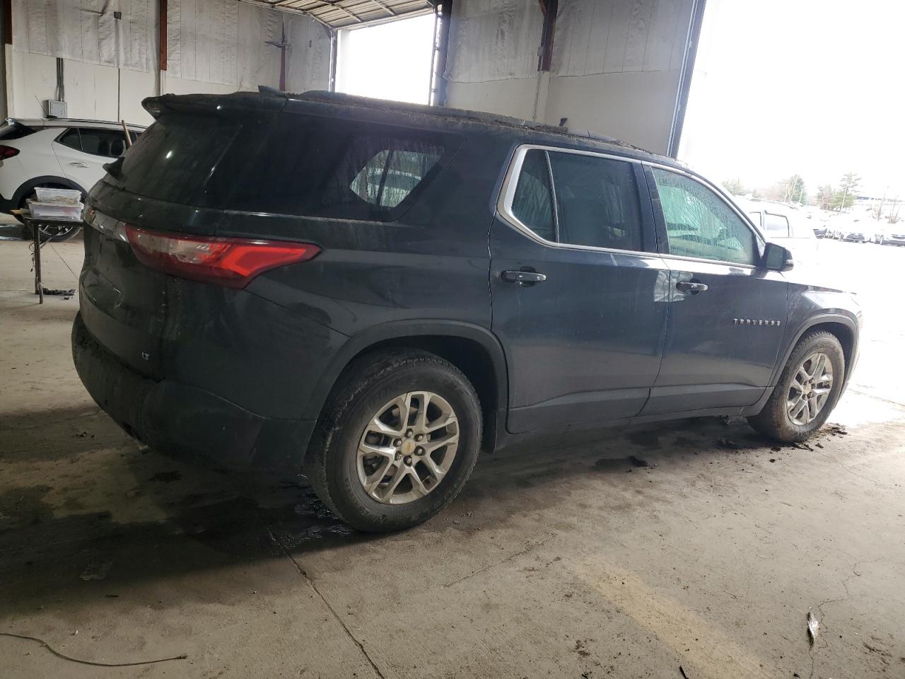 2019 Chevrolet Traverse - Image 3