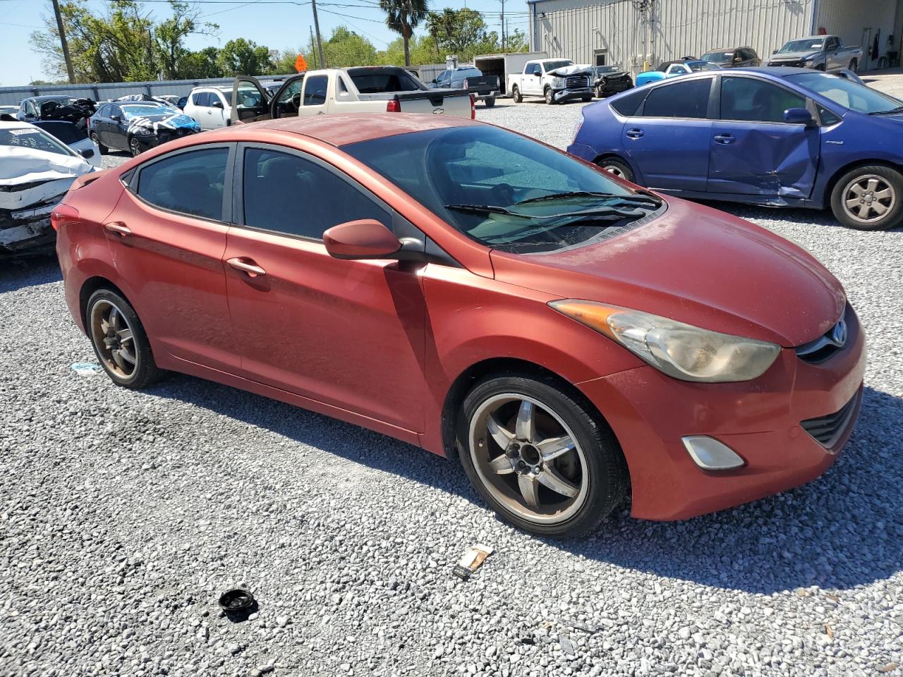 2013 Hyundai Elantra - Image 4
