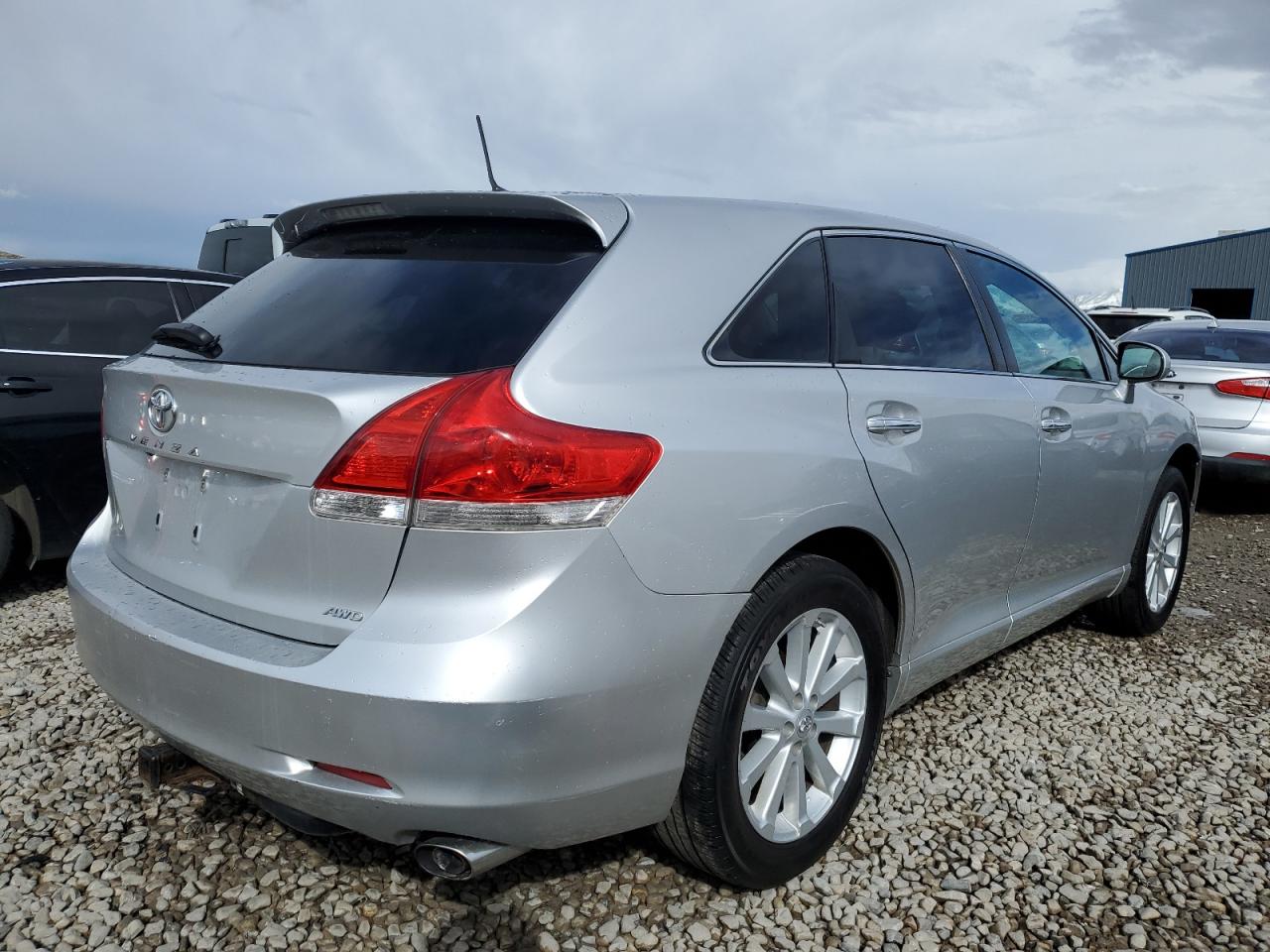 2010 Toyota Venza - Image 3