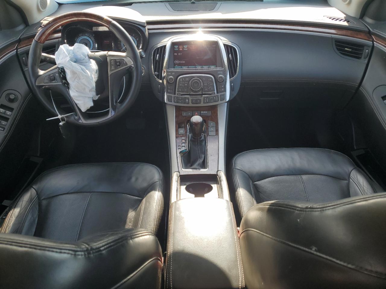 2010 Buick LaCrosse - Image 8