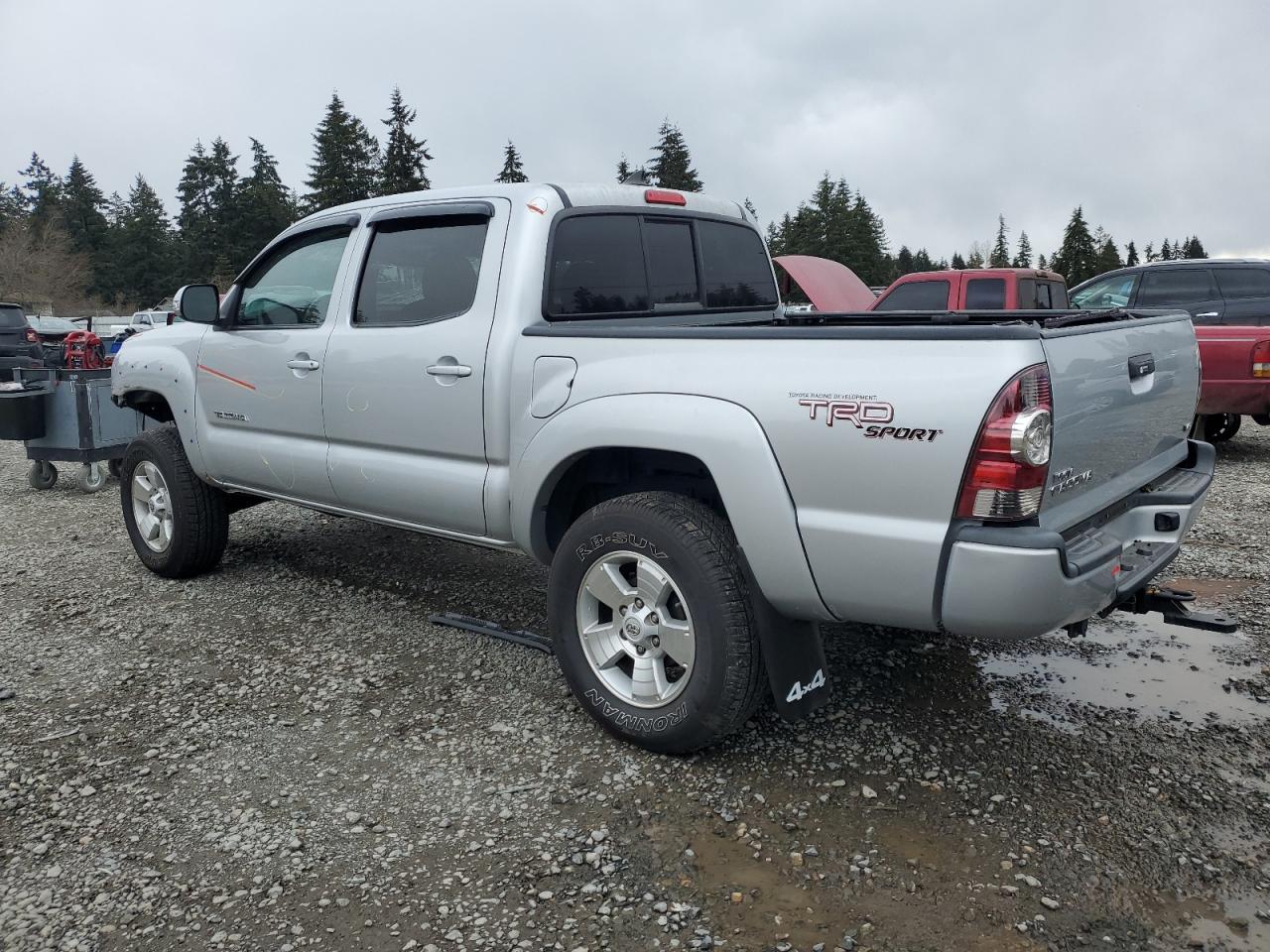 2013 Toyota Tacoma - Image 2