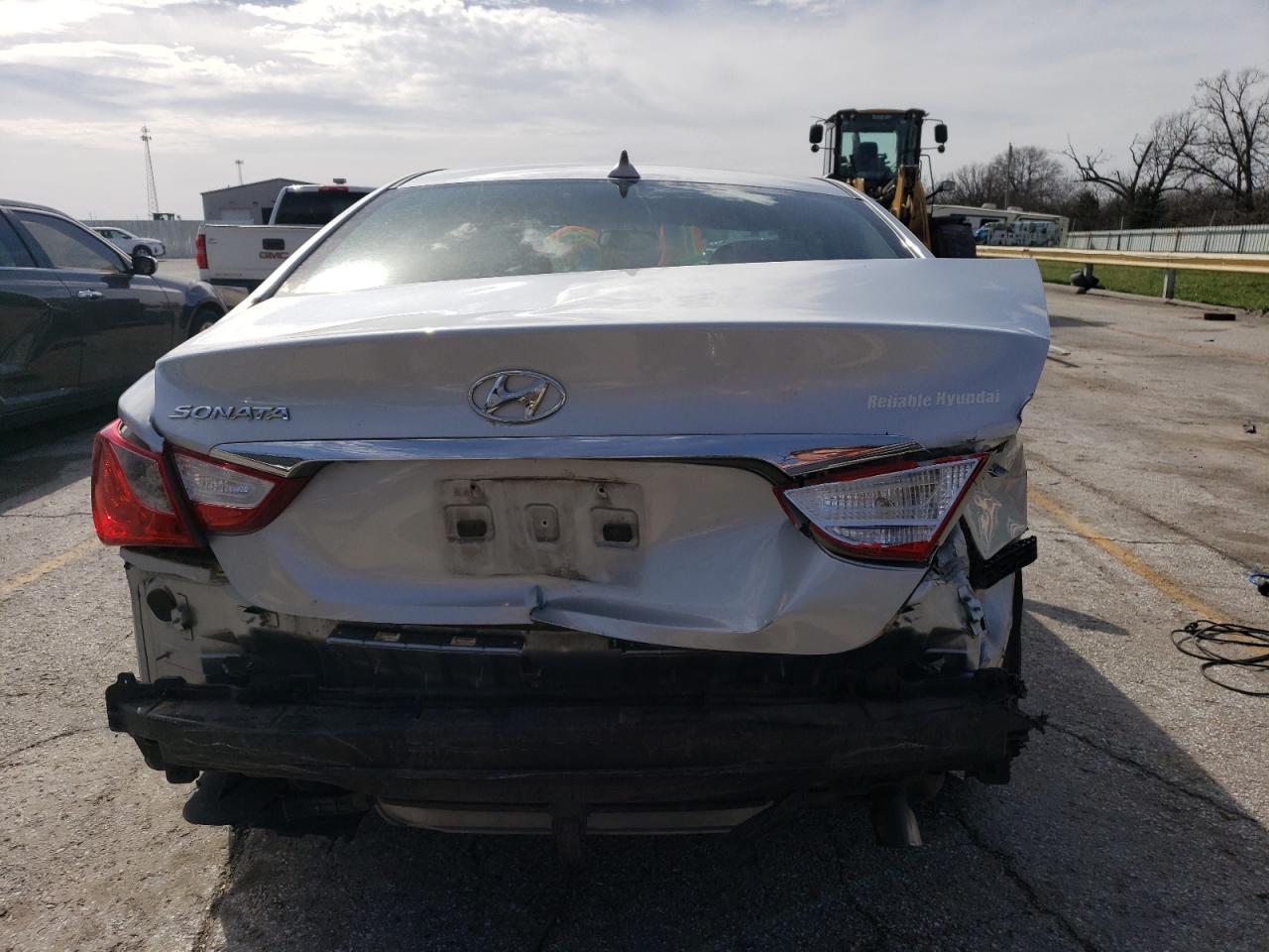 2014 Hyundai Sonata - Image 6