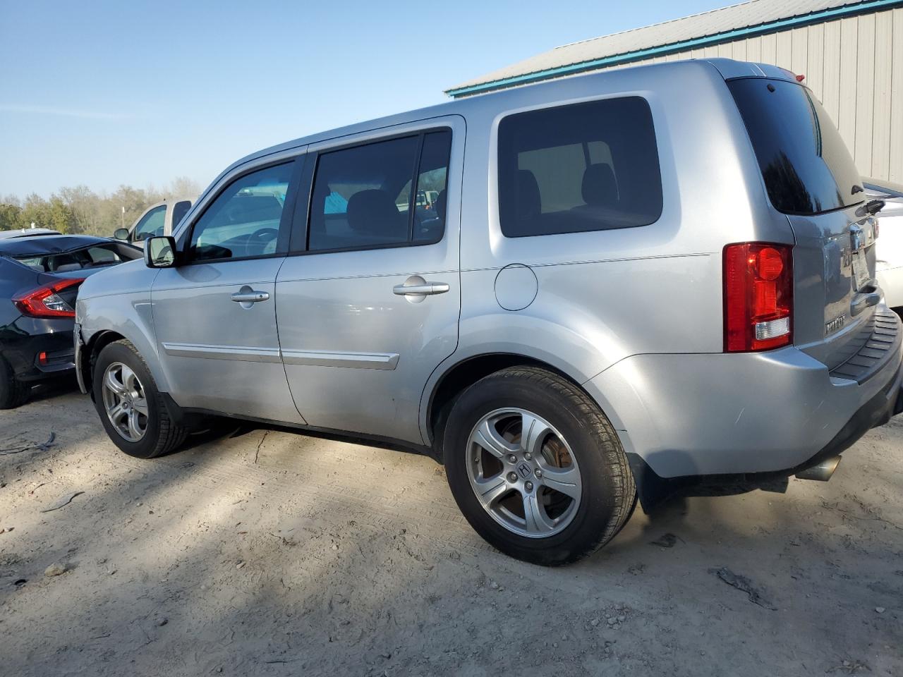 2015 Honda Pilot - Image 2