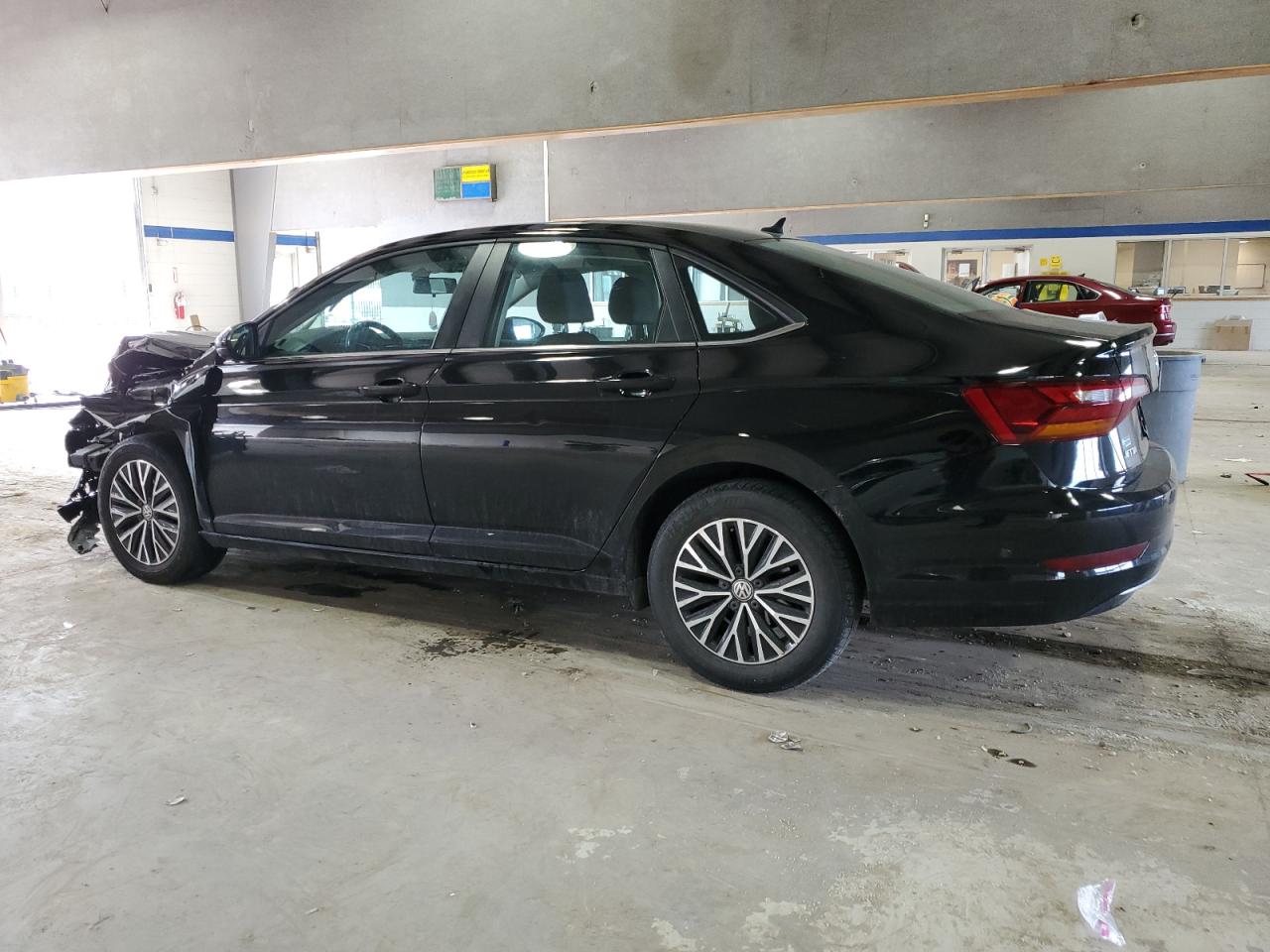 2019 Volkswagen Jetta - Image 2