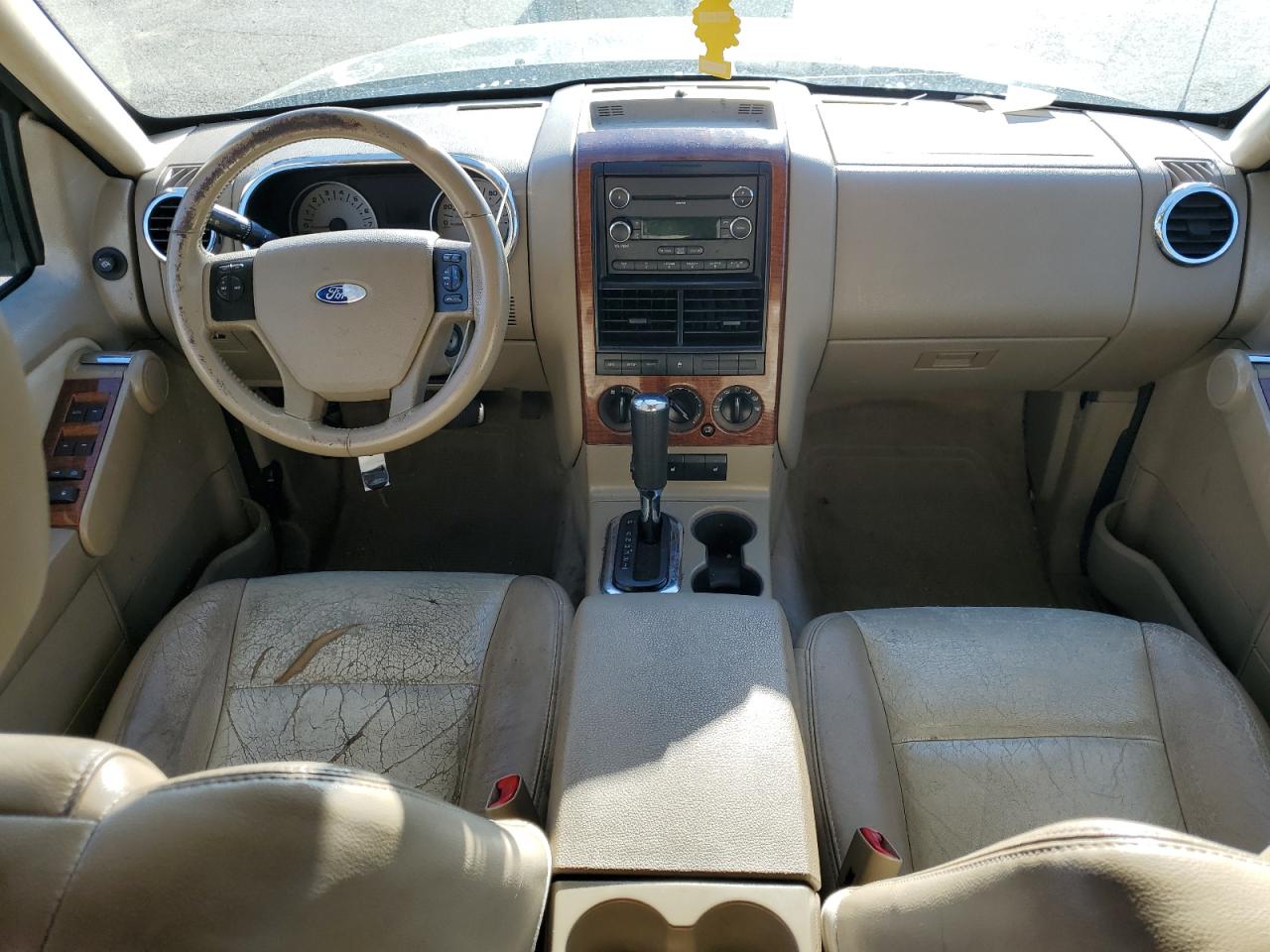 2010 Ford Explorer - Image 8