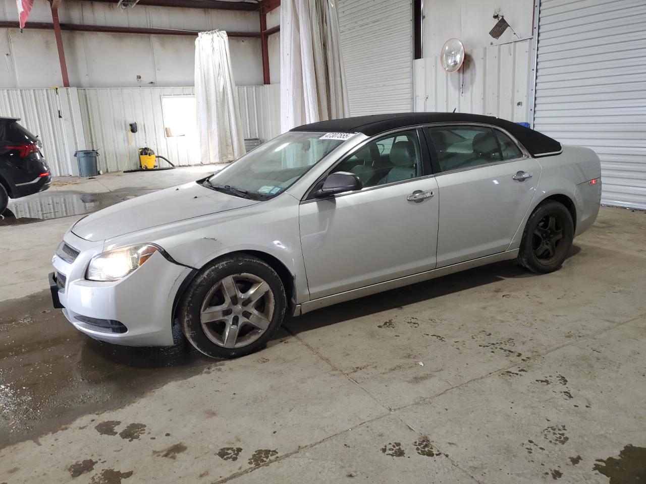 2011 Chevrolet Malibu - Image 1