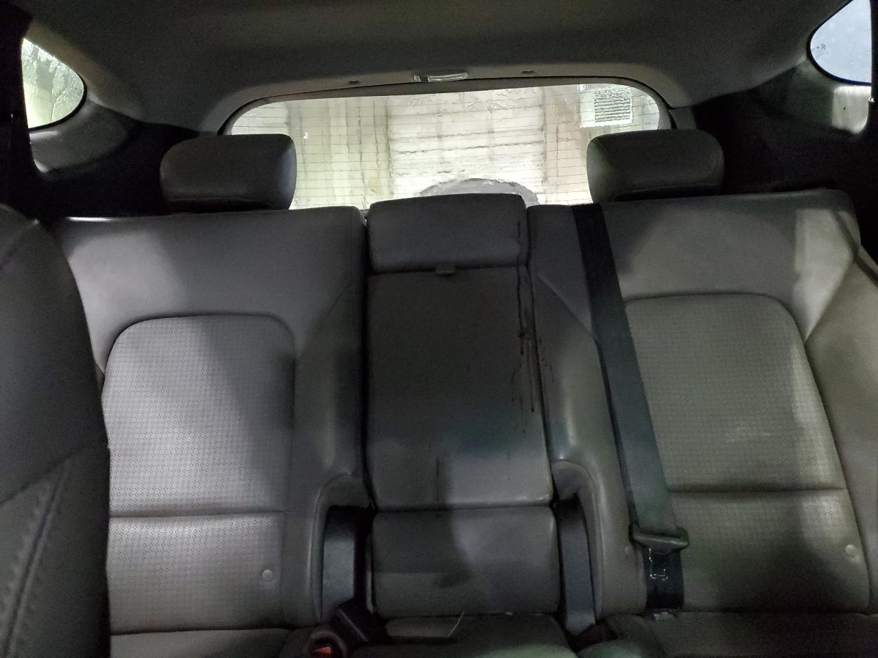 2014 Hyundai Santa Fe - Image 10