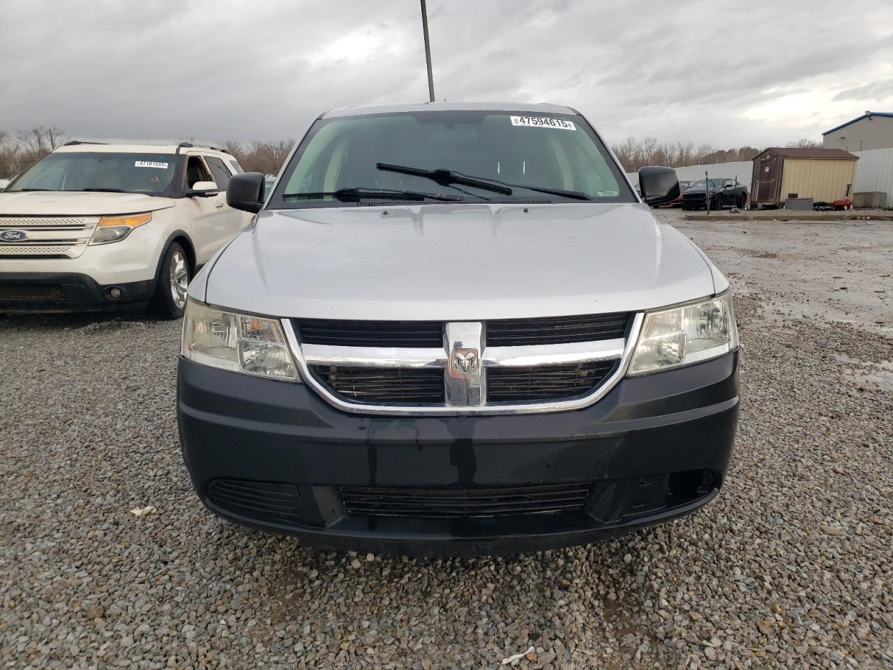 2010 Dodge Journey - Image 5