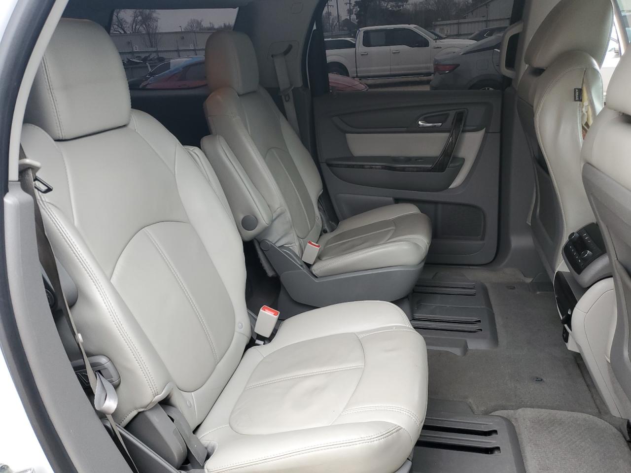 2016 GMC Acadia - Image 12