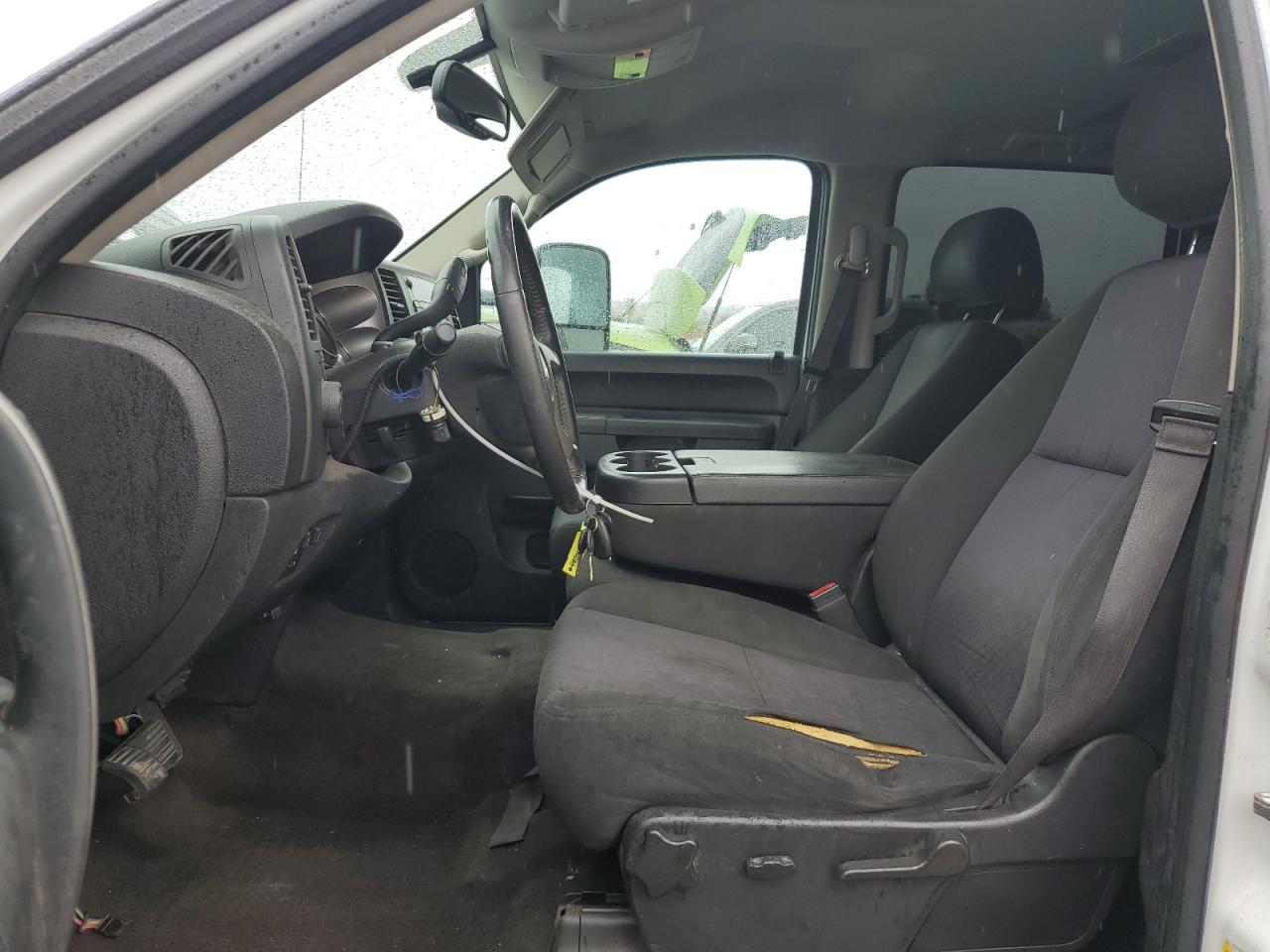 2013 Chevrolet Silverado - Image 7