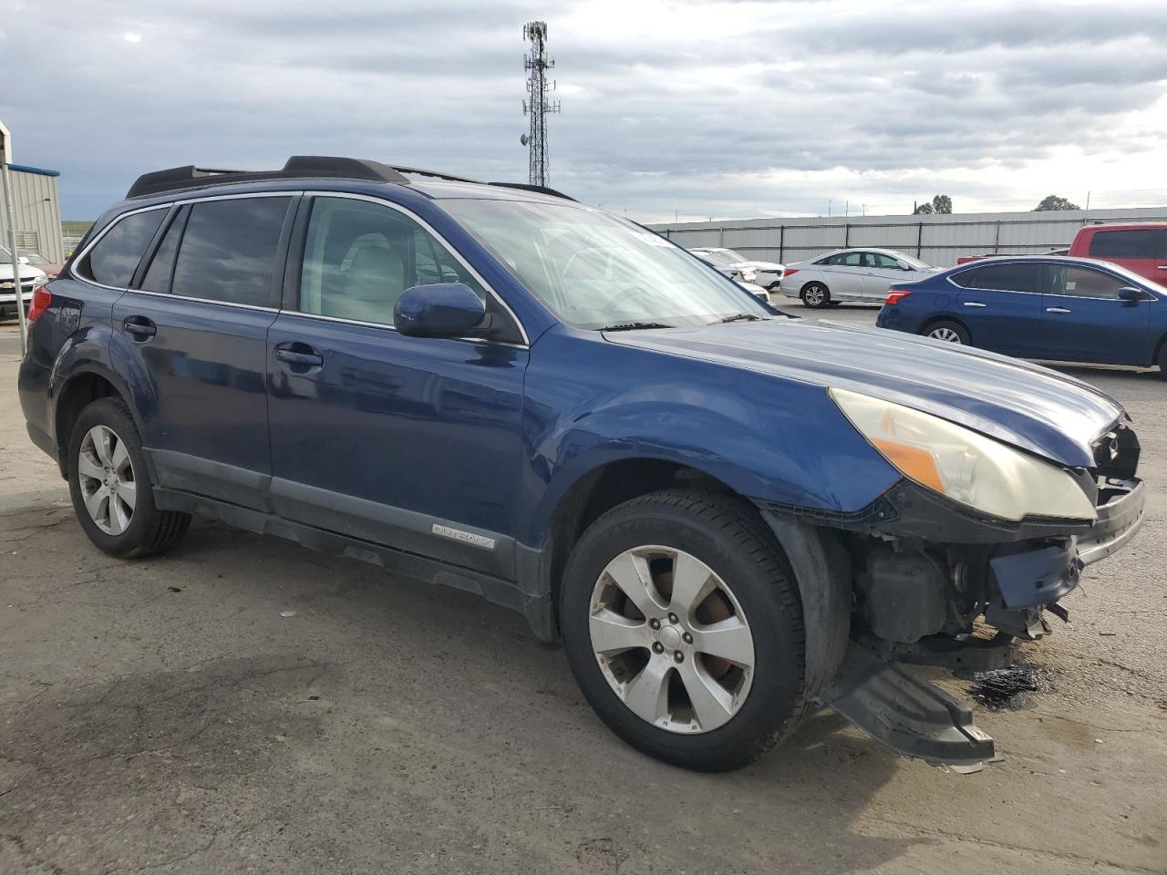 2011 Subaru Outback - Image 4