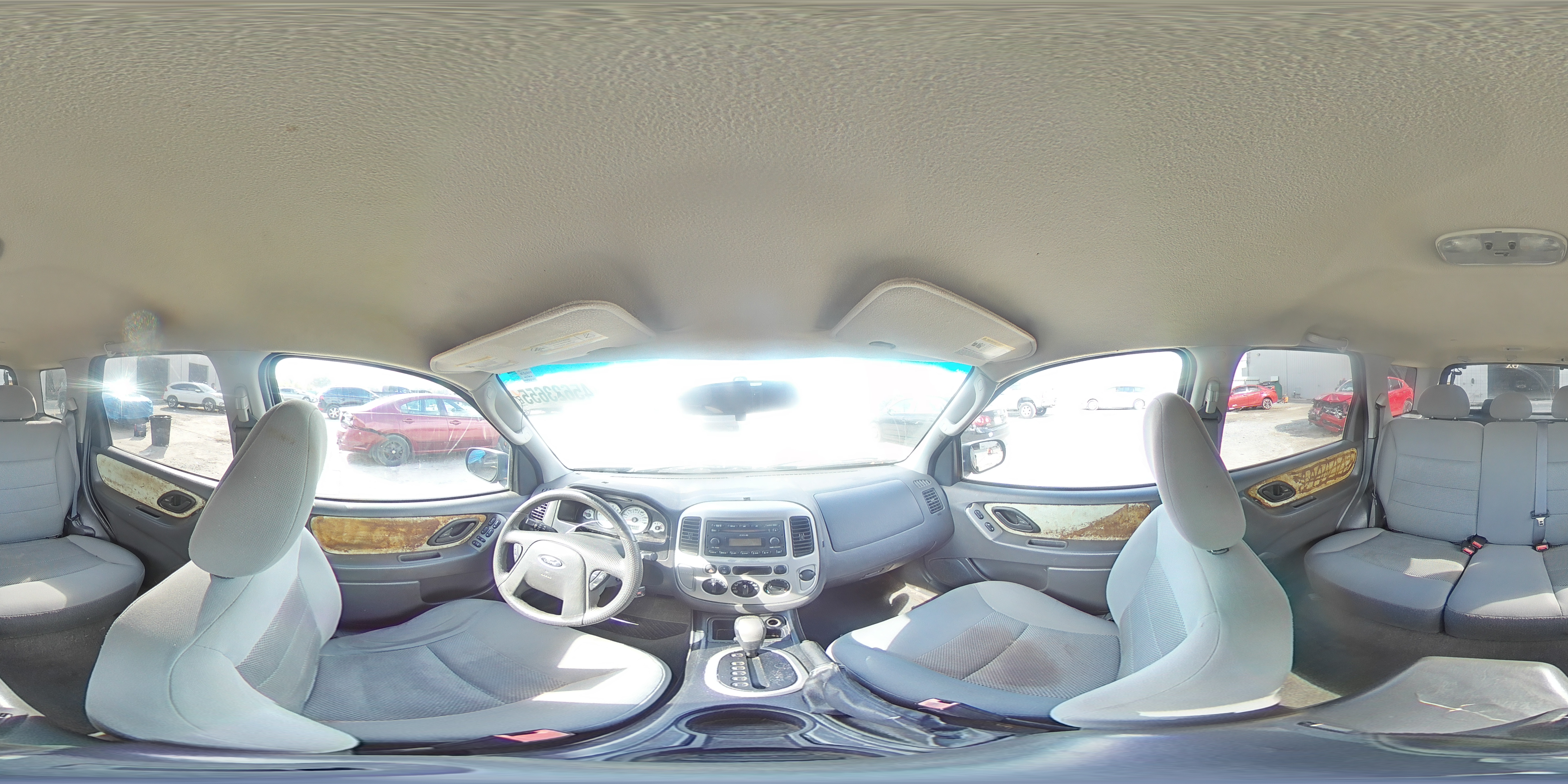 2005 Ford Escape - Image 14