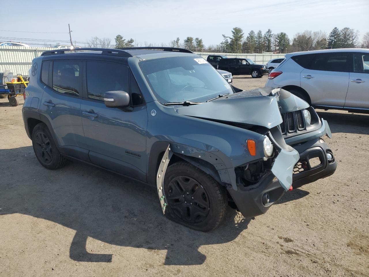 2017 Jeep Renegade - Image 4