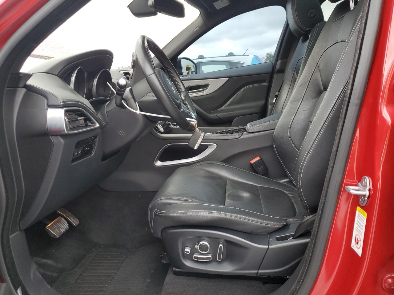 2018 Jaguar F-Pace - Image 7