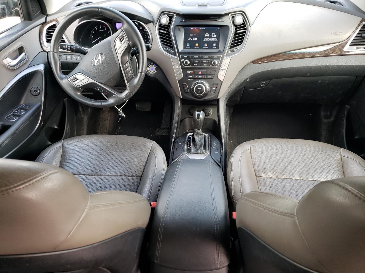 2017 Hyundai Santa Fe - Image 8