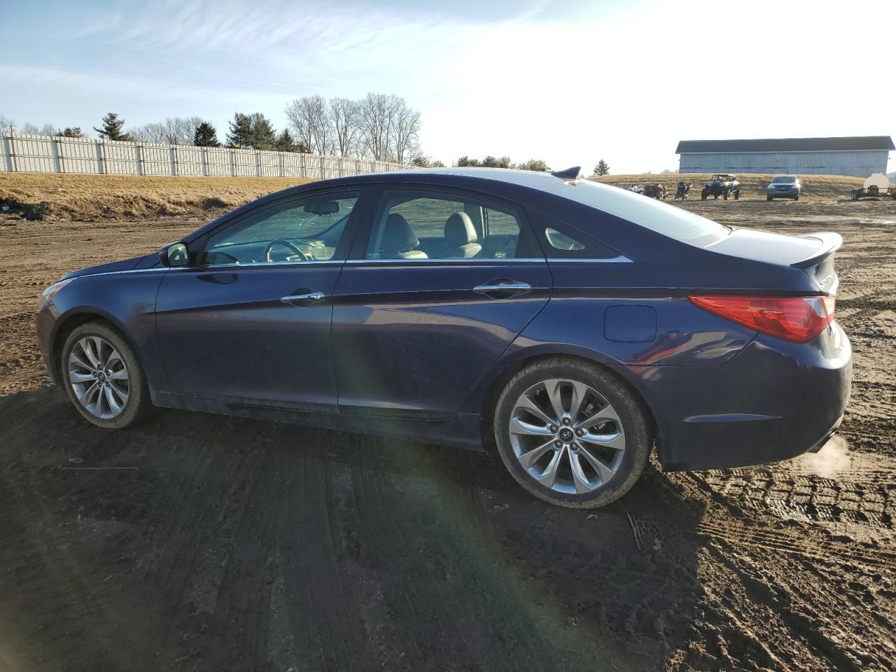 2013 Hyundai Sonata - Image 2