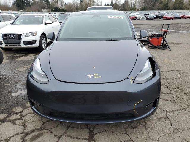  TESLA MODEL Y 2023 Серый