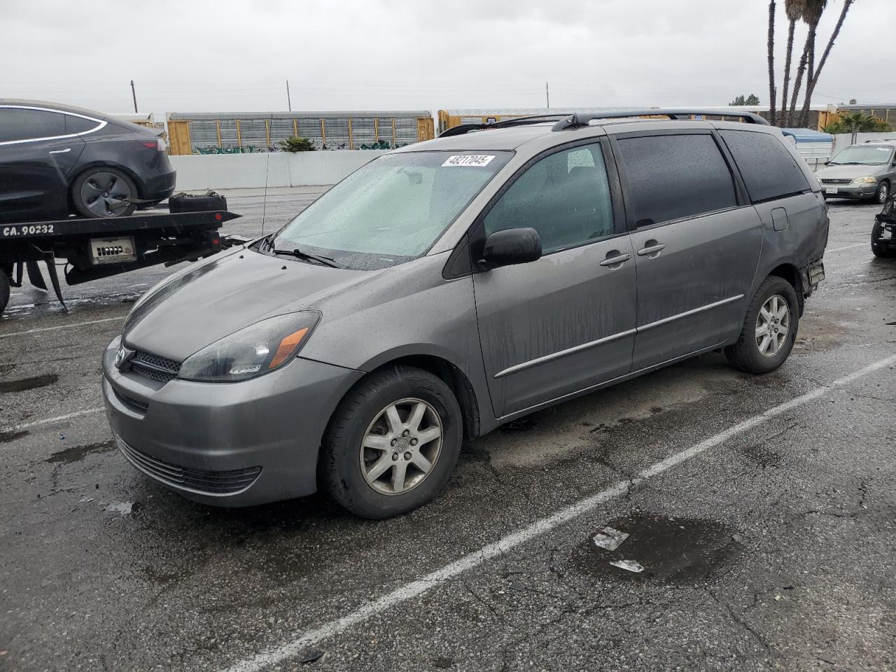 2004 Toyota Sienna - Image 1